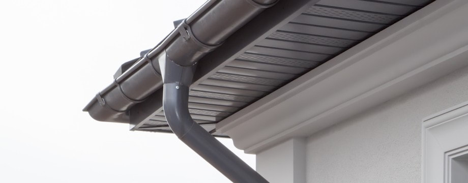 What are seamless gutters and why are they better?